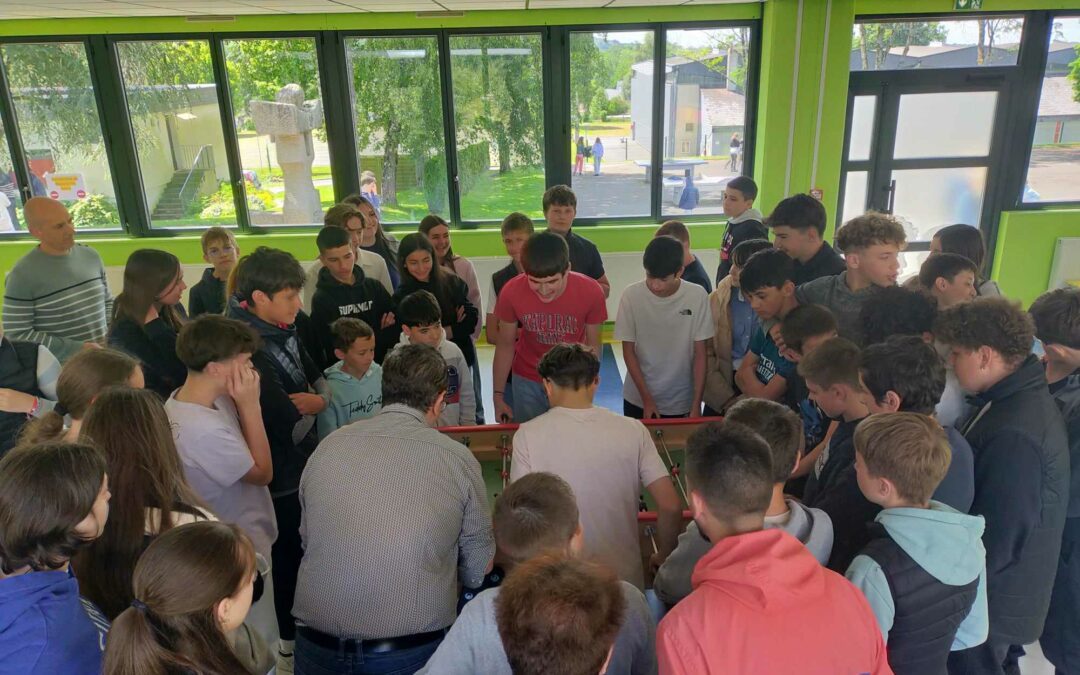 Inauguration du nouveau Baby Foot avec la finale du tournoi